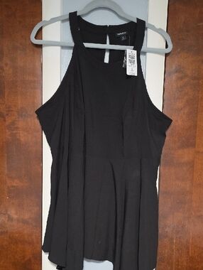 NWT SIZE 2 Torrid Black Goddess Neck Top